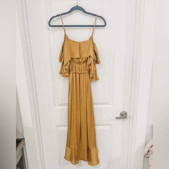 Bardot Bea Cold shoulder Ruffle Wrap Dress in Gold | Sz. 8 - Picture 6 of 8